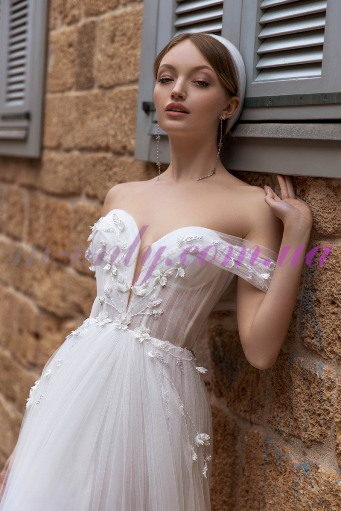 Свадебное платье Daria Karlozi  08143 Shine